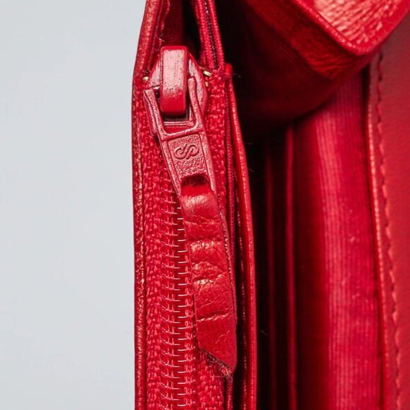 Chanel Red Patent Leather CC Logo Flap Wallet - Picture 6 of 12